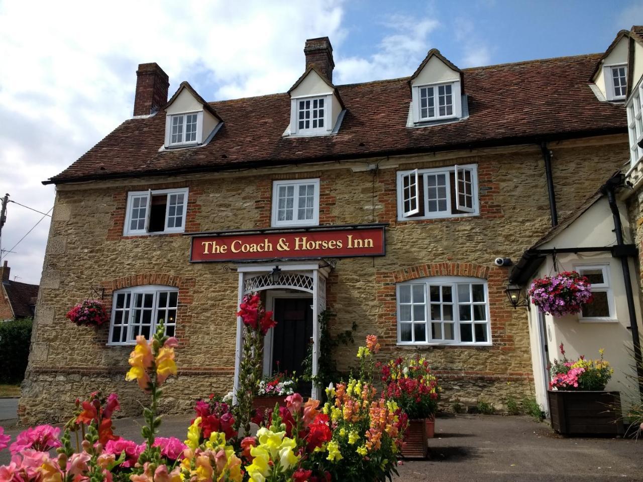 The Coach & Horses Inn Chislehampton Exteriör bild